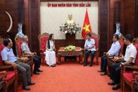Phó Chủ tịch UBND tỉnh Đắk Lắk Nguyễn Thiên Văn làm việc với Trung tâm Nông nghiệp Nhiệt đới Quốc tế