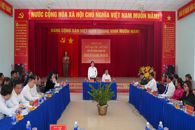 Phó Thủ tướng Chính phủ Hồ Quốc Dũng thăm và làm việc tại xã Ea Bung