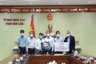 UBND tỉnh tiếp nhận vật tư y tế hỗ trợ công tác phòng, chống dịch COVID-19